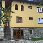 Pryvatna Svitanok Lodge Yaremche