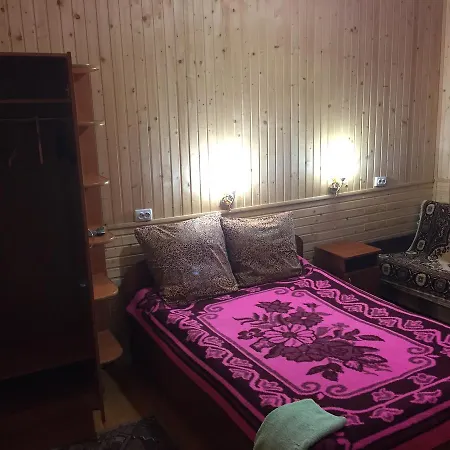 Lodge Pryvatna Svitanok *