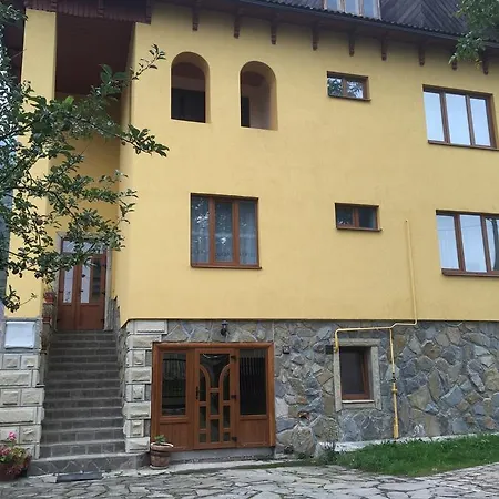 Pryvatna Svitanok Chata Jaremče