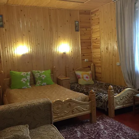 Lodge Pryvatna Svitanok *